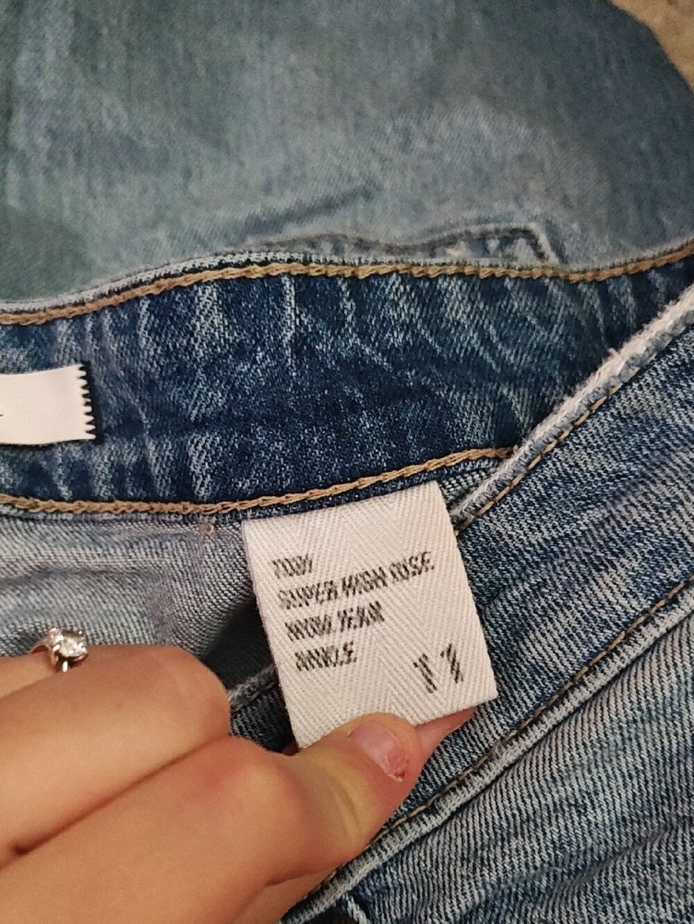 Women's Distressed Light Blue Ripped Jeans - Picture 3 of 4